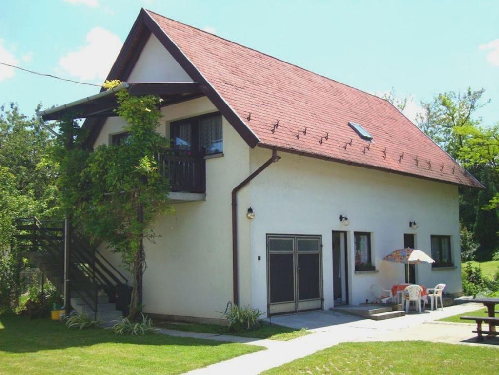 Apartamento Gyöngyvirág Vendégház Balatonboglár Habitación foto