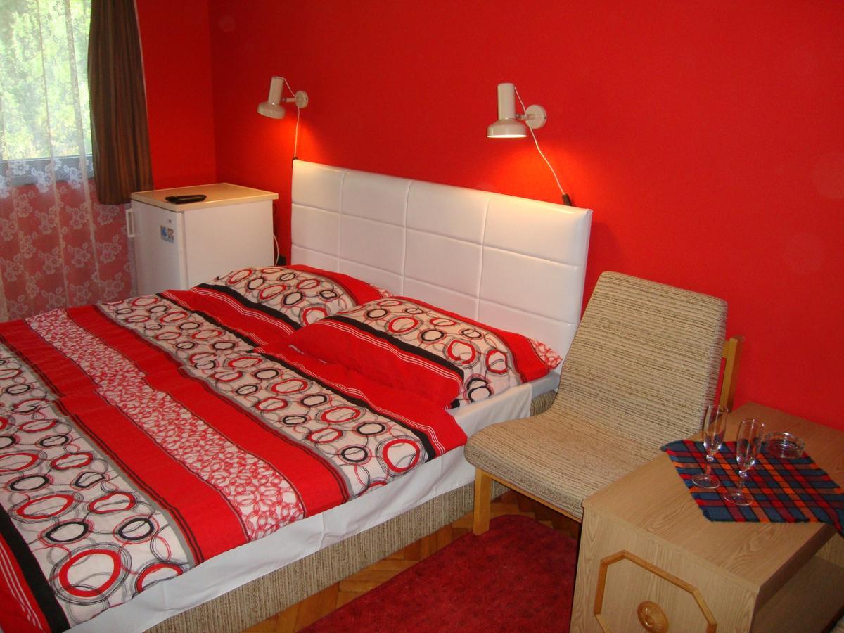 Apartamento Gyöngyvirág Vendégház Balatonboglár Exterior foto