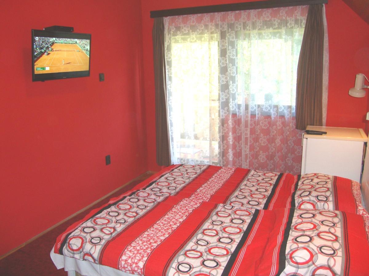 Apartamento Gyöngyvirág Vendégház Balatonboglár Exterior foto
