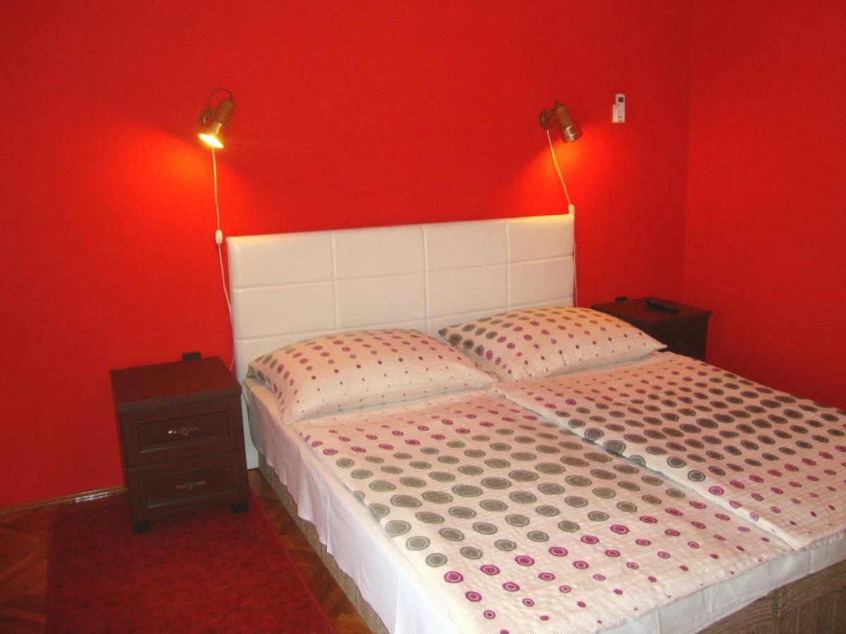 Apartamento Gyöngyvirág Vendégház Balatonboglár Exterior foto