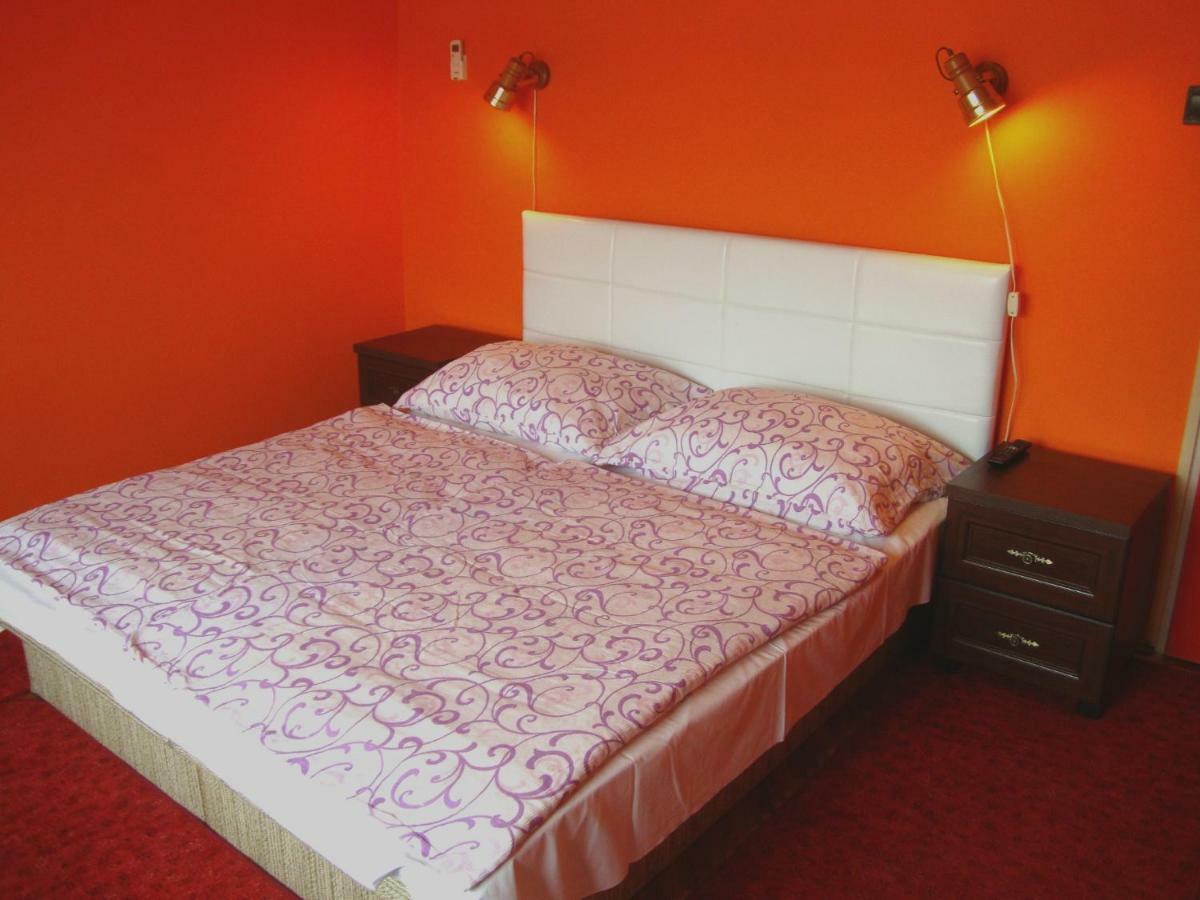 Apartamento Gyöngyvirág Vendégház Balatonboglár Exterior foto