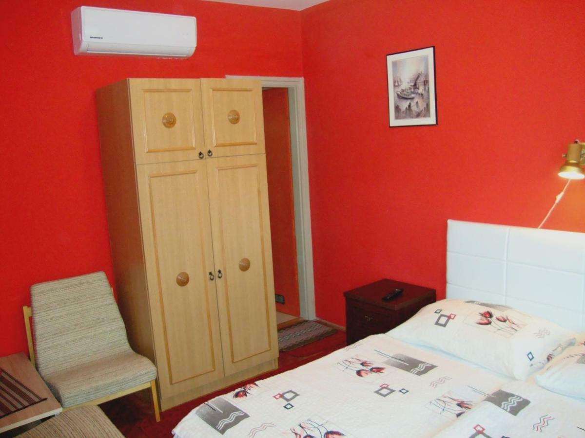Apartamento Gyöngyvirág Vendégház Balatonboglár Exterior foto